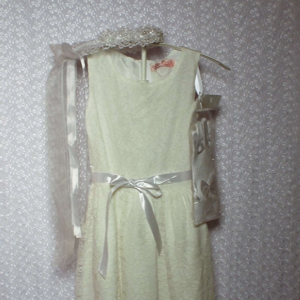 White lace holy communion , summer wedding dress